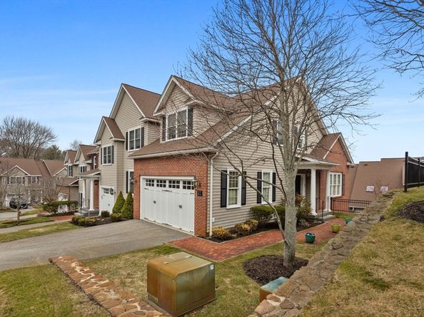 900 Lynnfield Street 37, Lynnfield MA 01940