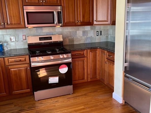 5 Munroe St 5, Newburyport MA 01950