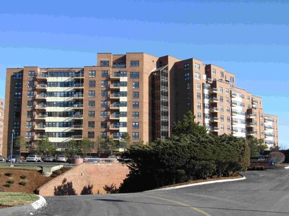 1 Seal Harbor Rd 701, Winthrop MA 02152