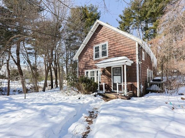 14 Leonard Ln, Holbrook MA 02343