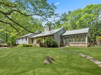 169 Hickory Rd