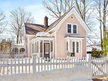 32 Thoreau Street