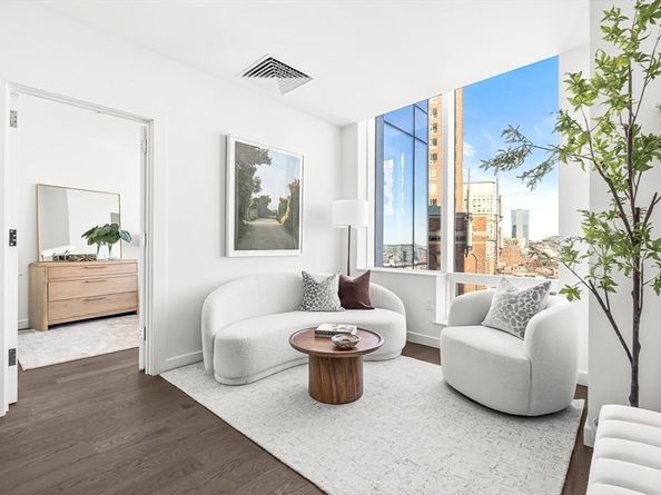 430 Stuart 1604, Boston MA 02116