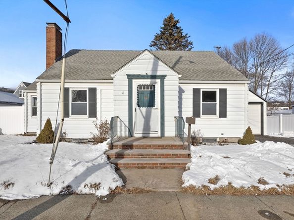 8 Waitt Ave, Lynn MA 01902