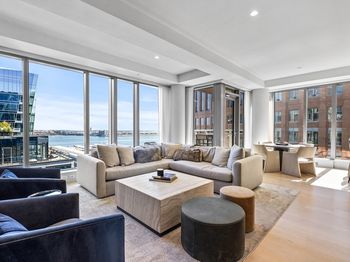 135 Seaport Blvd