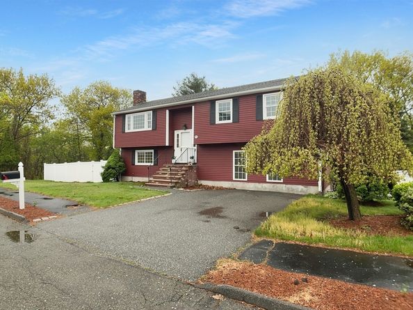 7 Nirvana Dr, Saugus MA 01906