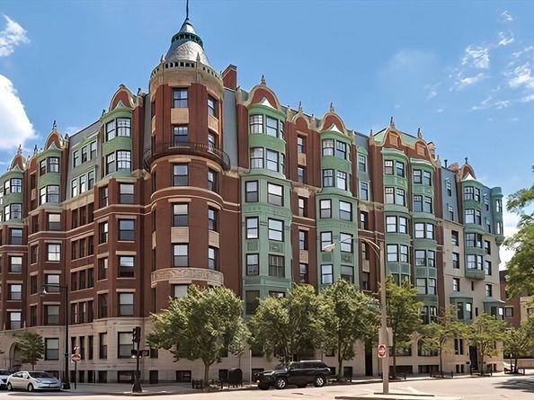 4 Charlesgate East 604, Boston MA 02215