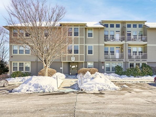 3 Harvest Drive 106, North Andover MA 01845