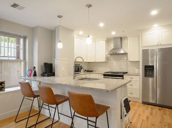 17 Neponset Street A, Canton MA 02021