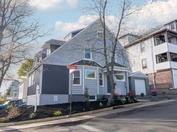 2 Laurel St