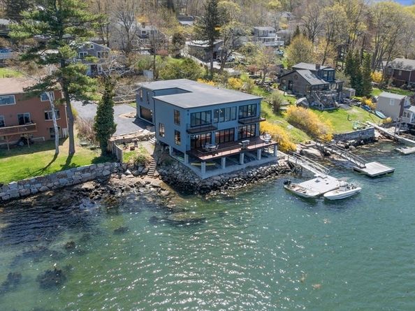 498 Washington St, Gloucester MA 01930