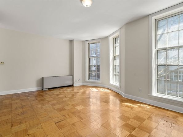 21 Bowdoin 2C, Boston MA 02114