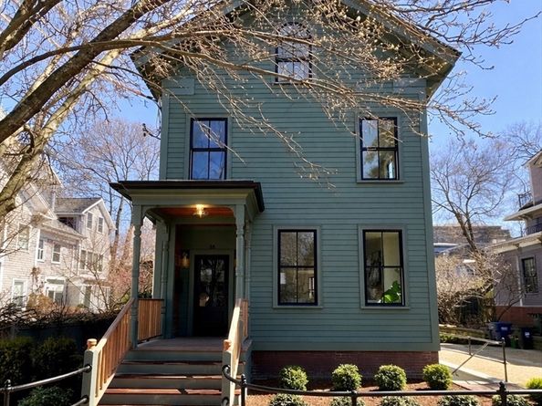 18 Clinton Street Front, Cambridge MA 02139