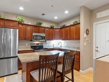 32C Rockway Ave