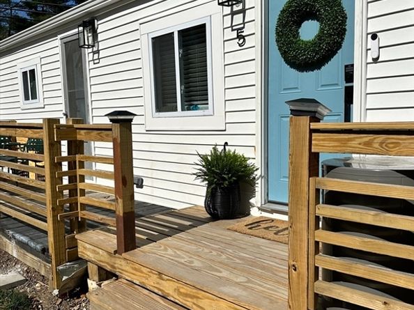 5 Keystone Road, Holbrook MA 02343