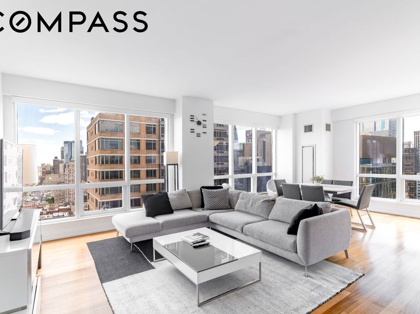 350 West 42nd Street 37D, New York NY 10036