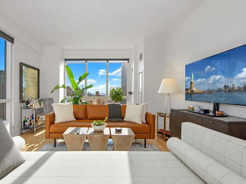 350 West 42nd Street 36E, New York NY 10036