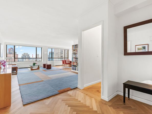 190 East 72nd Street 27D, New York NY 10021