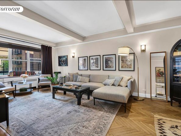 255 Cabrini Boulevard 1F, New York NY 10040