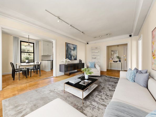 174 West 76th Street 11J, New York NY 10023