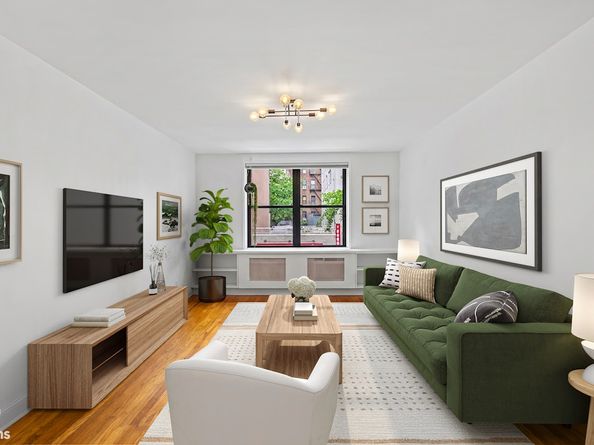 100 West 12th Street 2C, New York NY 10011