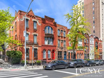 123 Manhattan Avenue