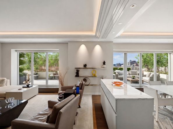 2 5th Avenue 14R, New York NY 10011