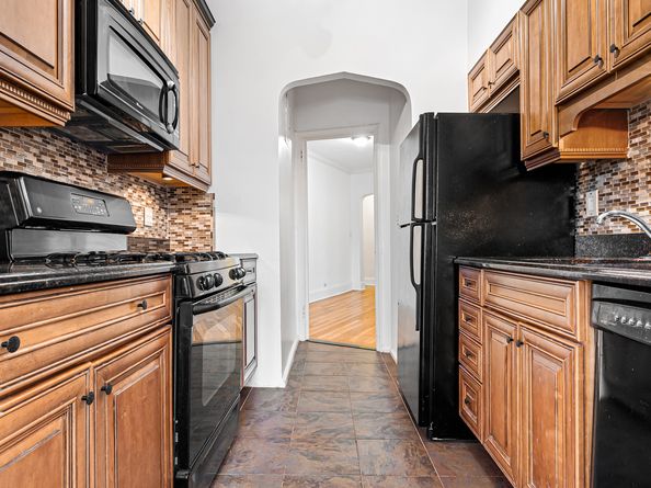 3875 Waldo Avenue 11K, Bronx NY 10463