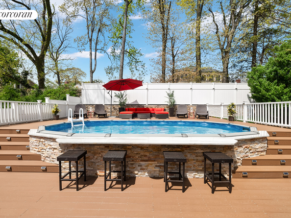 198-31 Pompeii Avenue, Queens NY 11423