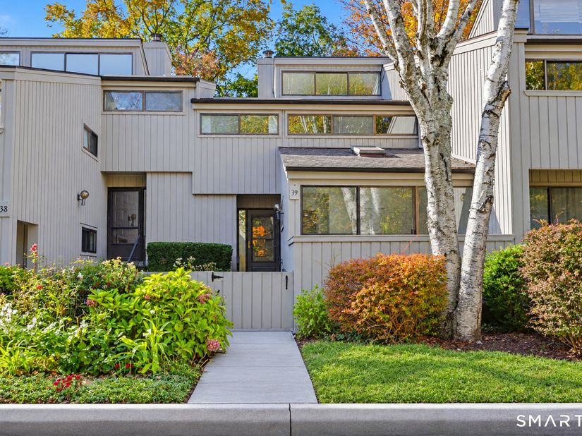 39 Whitney Glen 39, Westport CT 06880