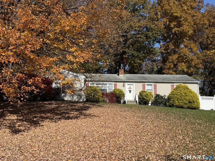 7 Squire Lane, Shelton CT 06484