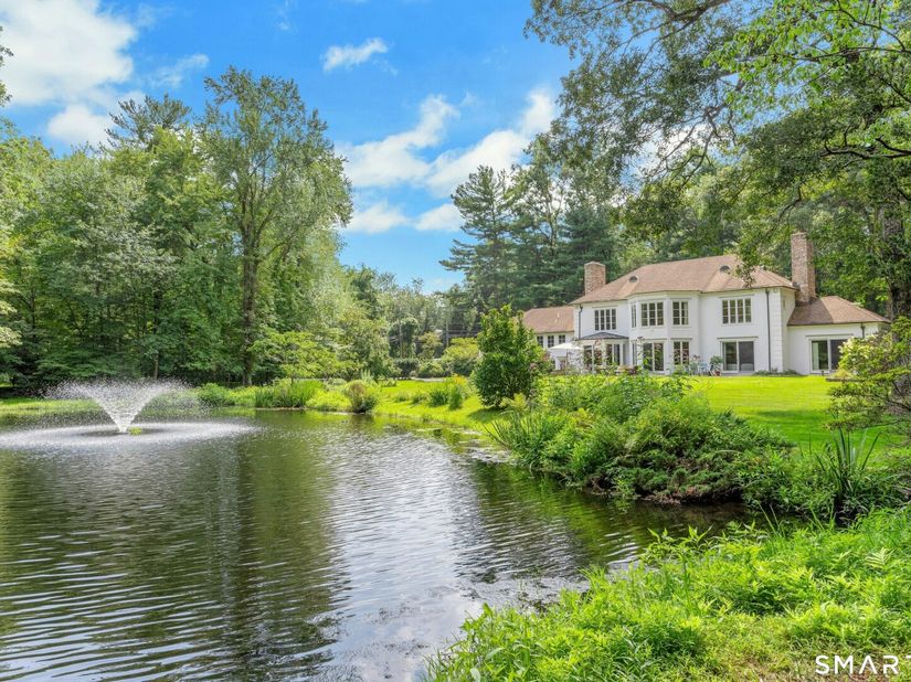 700 Hollow Tree Ridge Road, Darien CT 06820