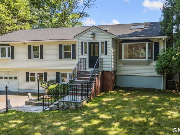 28 Gregory Road, Greenwich CT 06807