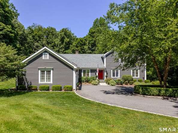 12 Lyndenwood Drive, Brookfield CT 06804