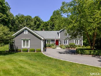 12 Lyndenwood Drive