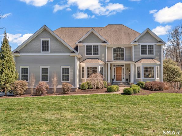 2 Somerset Lane, Newtown CT 06482