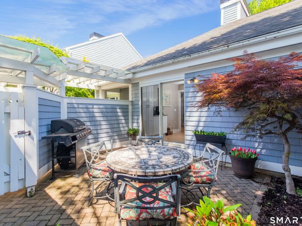 316 Lansdowne 316, Westport CT 06880