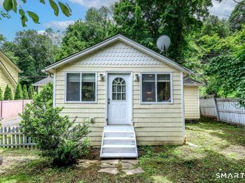 70 Dodgingtown Road