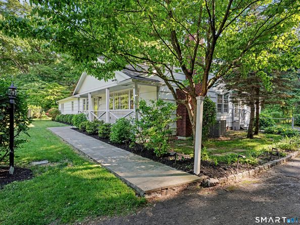 3 Pheasant Court, Norwalk CT 06854