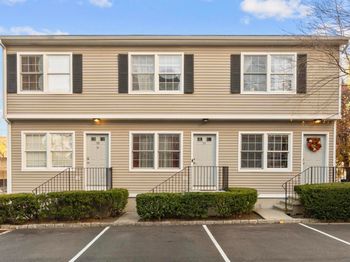 48 Strawberry Hill Avenue