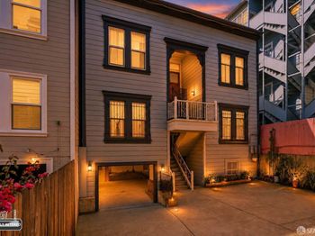 881 Vallejo Street
