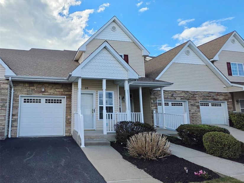 26 Rose Lane, Mount Sinai NY 11766