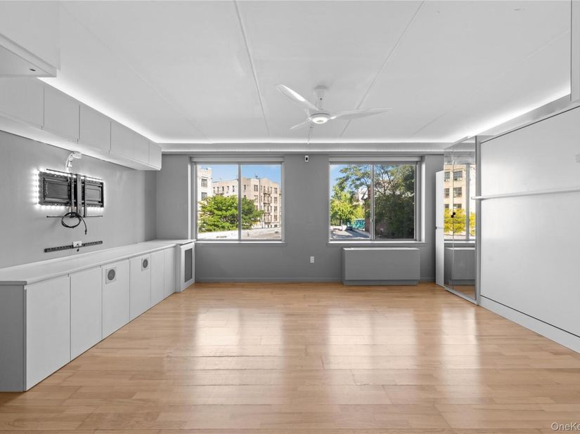 715 Fox Street 4H, Bronx NY 10455