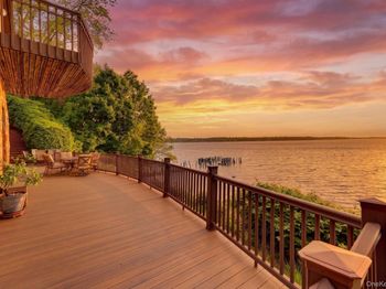 35 Sunview Drive