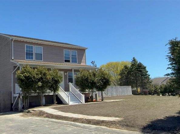 29 Sheridan Drive, Shirley NY 11967