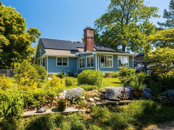 195 Sound Beach Boulevard, Sound Beach NY 11789