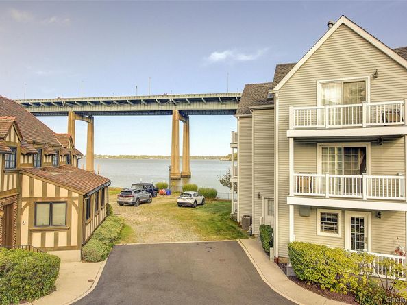 168-03 Powells Cove Boulevard 13, Beechhurst NY 11357