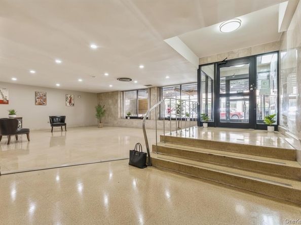 99-10 60th Avenue 5D, Corona NY 11368