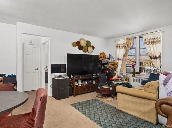 6011 Broadway 3A, Woodside NY 11377