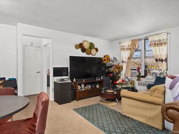 6011 Broadway